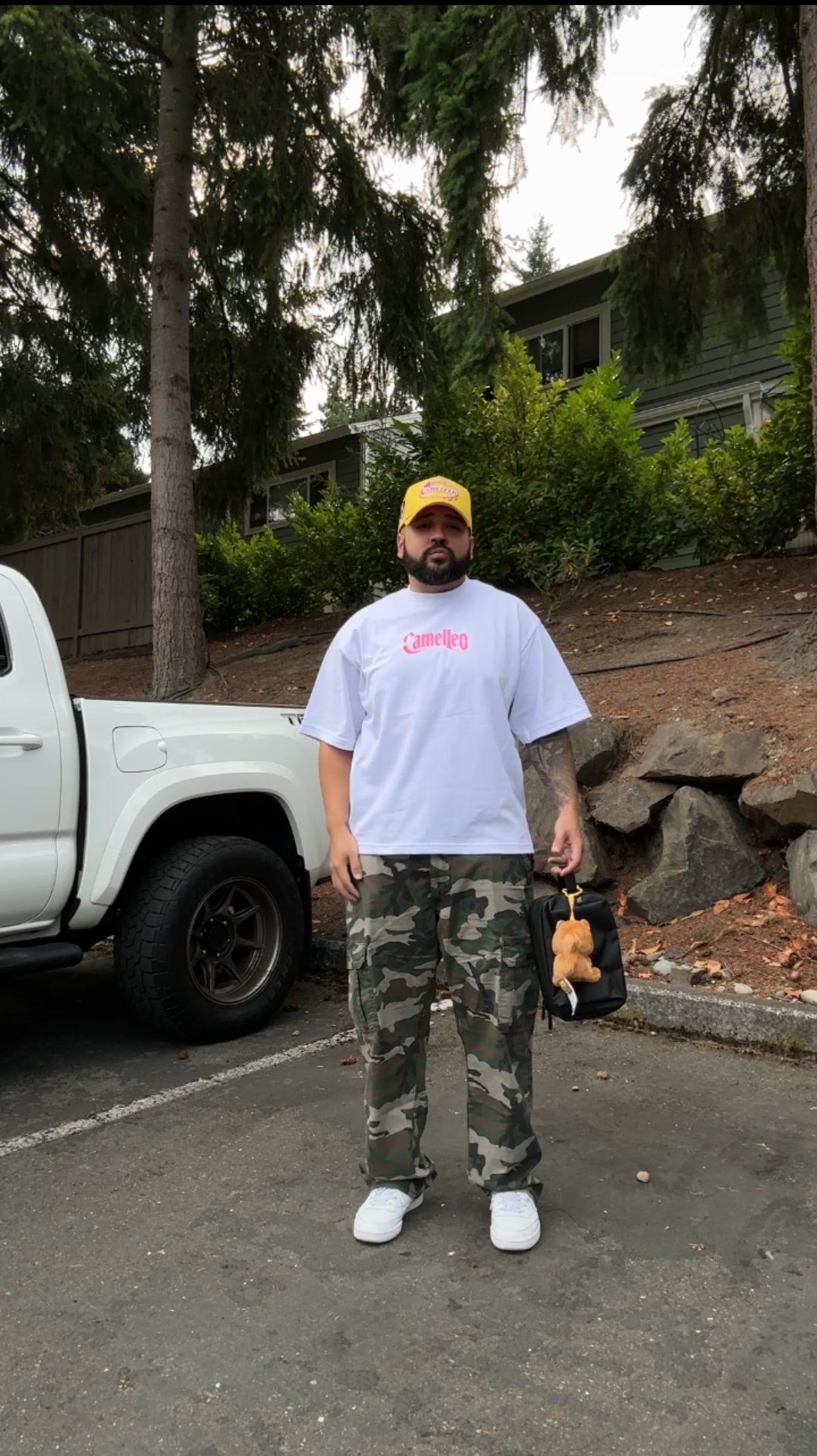 CAMELLEO - BEAUTIFUL DISAPPOINTMENT TEE