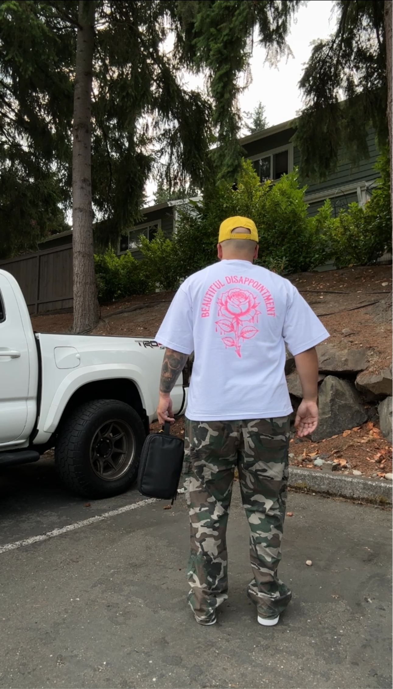 CAMELLEO - BEAUTIFUL DISAPPOINTMENT TEE