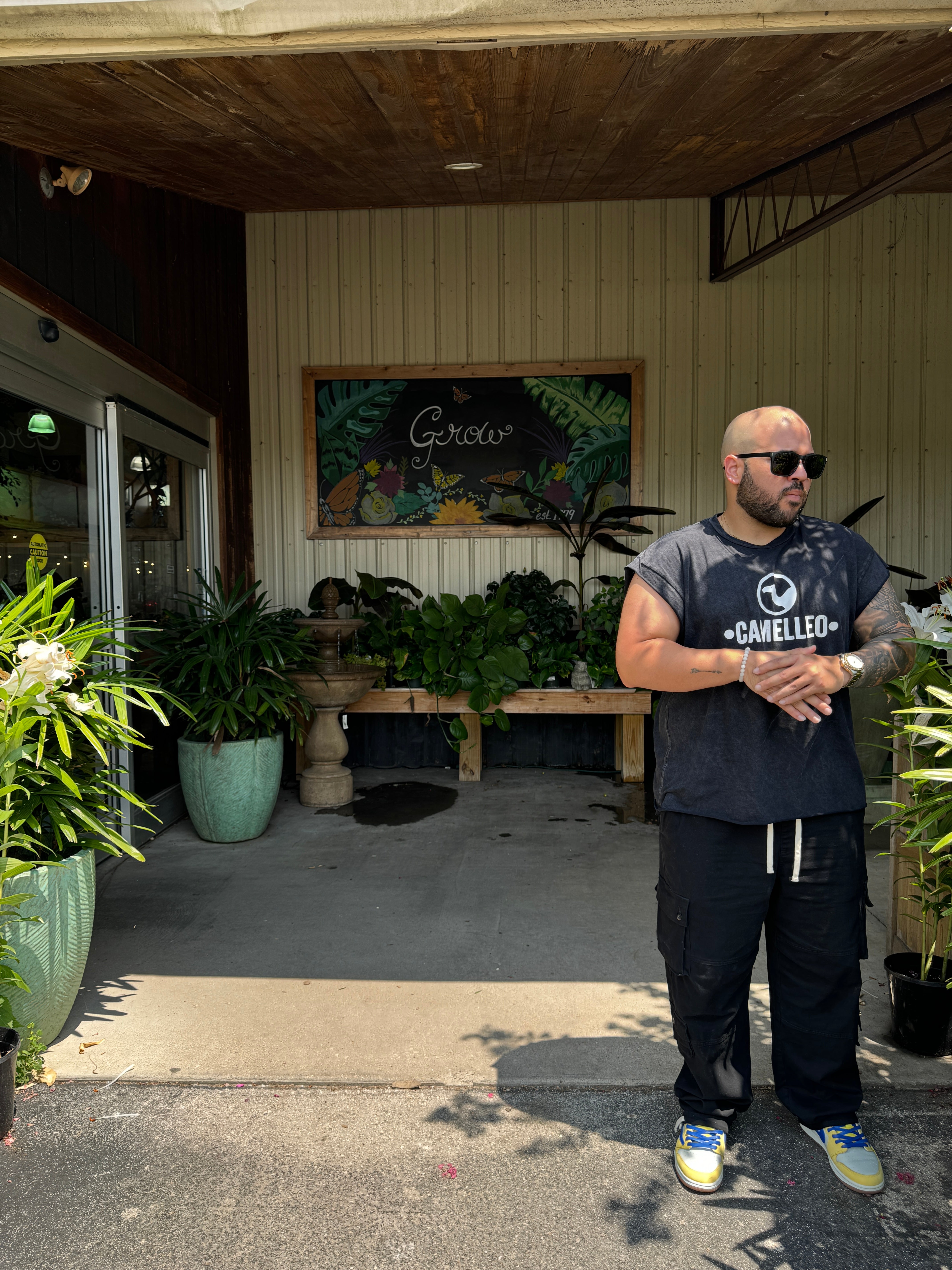 CAMELLEO MUSCLE TEE (VINTAGE BLACK)