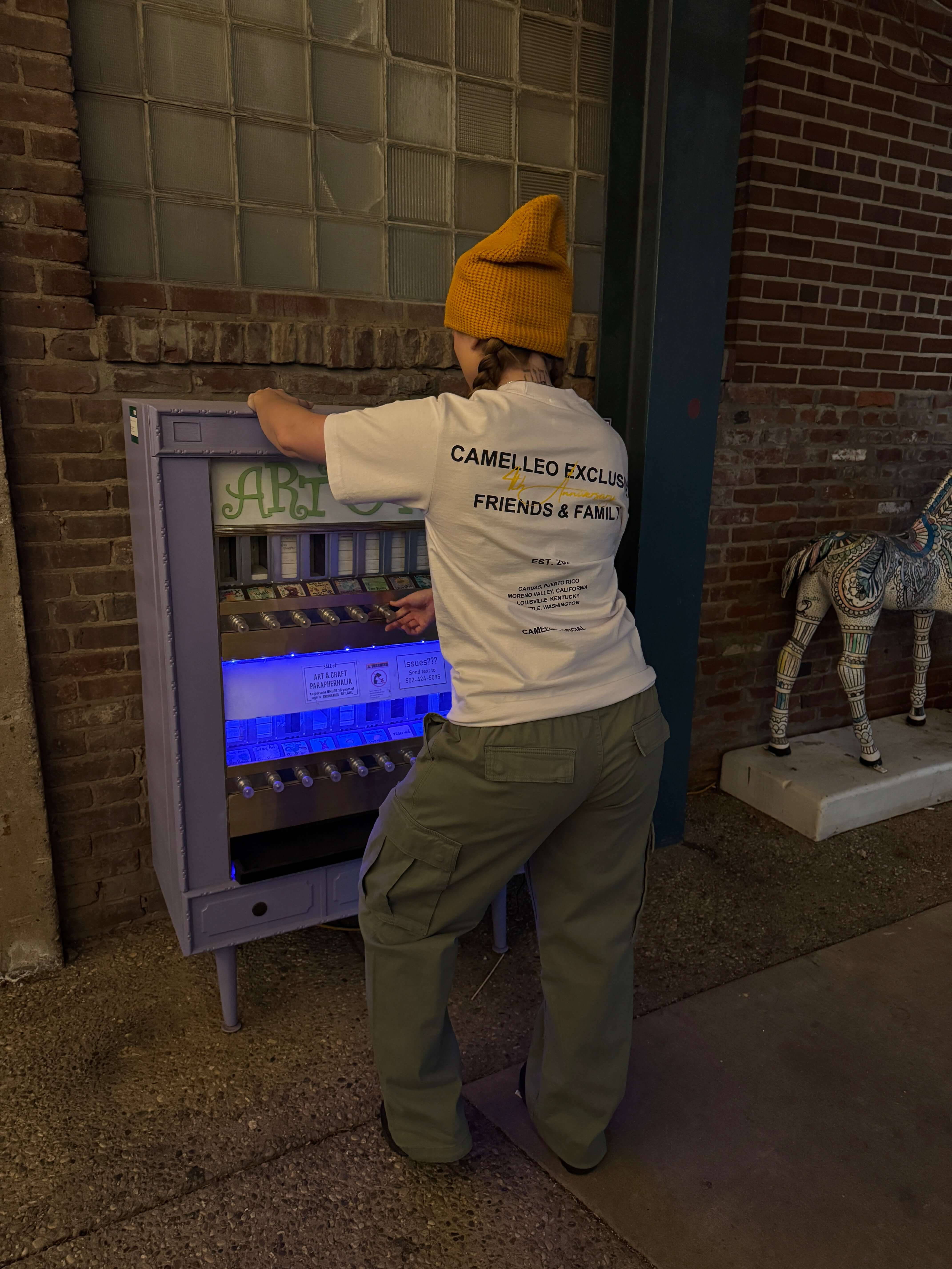 CAMELLEO 4TH ANNIVERSARY TEE (WHITE)