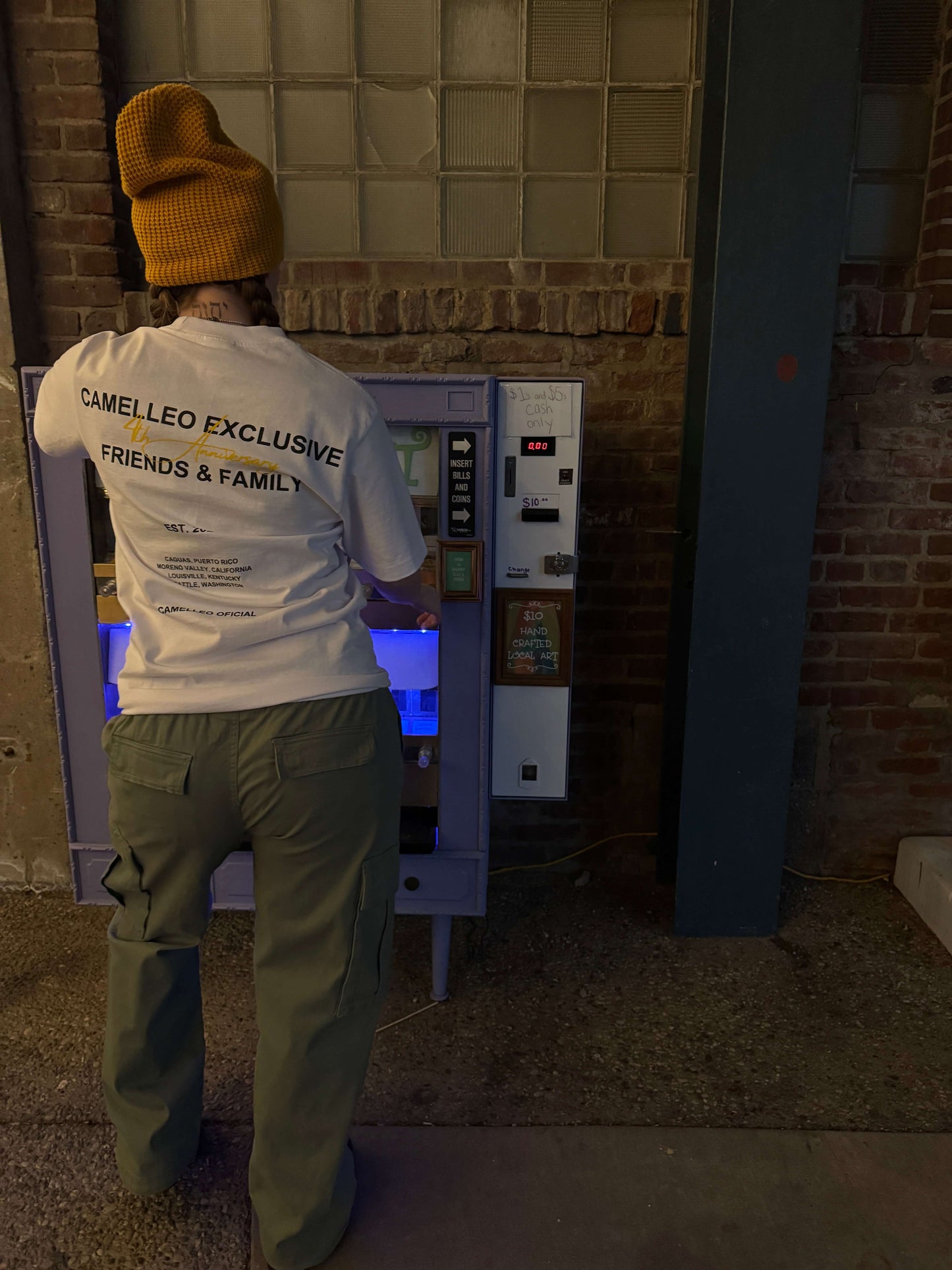 CAMELLEO 4TH ANNIVERSARY TEE (WHITE)