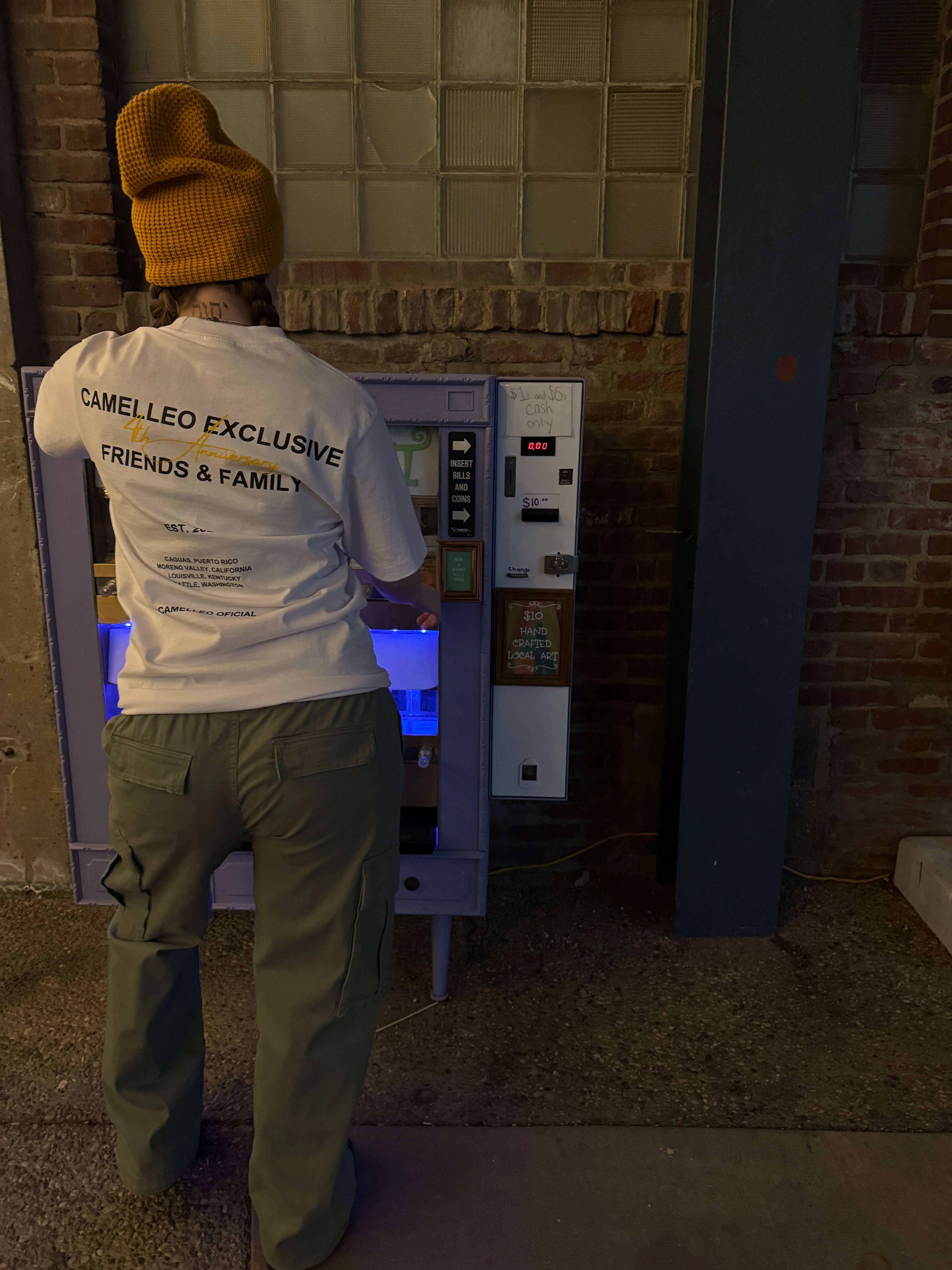 CAMELLEO 4TH ANNIVERSARY TEE (WHITE)