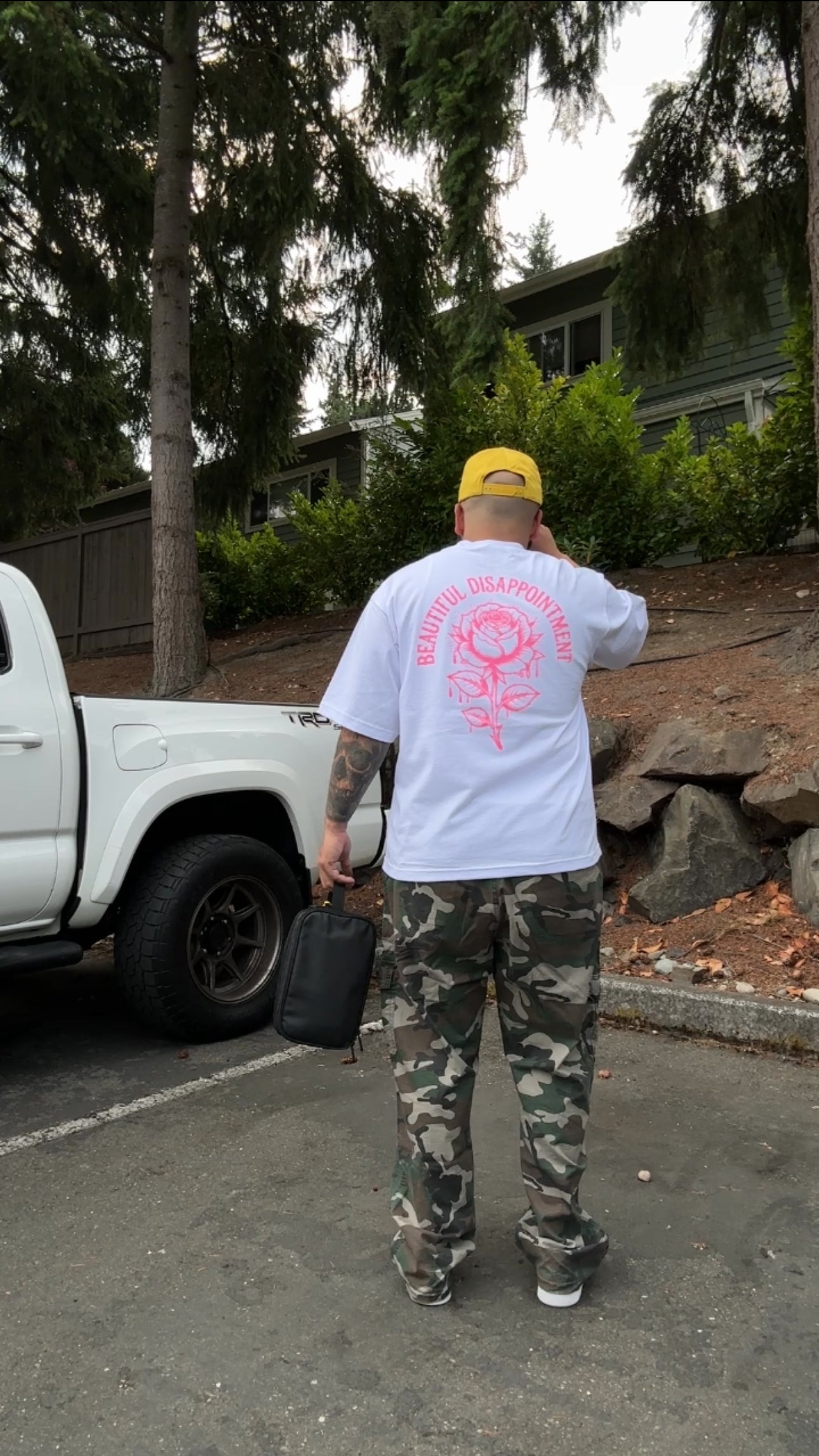 CAMELLEO - BEAUTIFUL DISAPPOINTMENT TEE